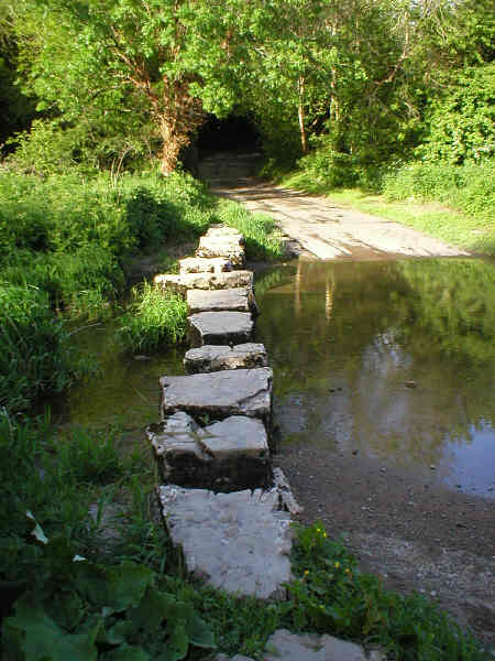 Ford and stepping stones at Pont-yr-Brown